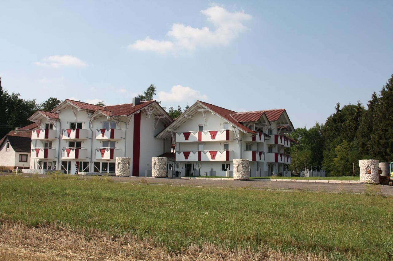 Zum Kreuzritter Aparthotel Wuestenrot Luaran gambar