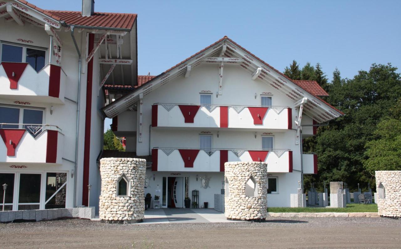 Zum Kreuzritter Aparthotel Wuestenrot Luaran gambar