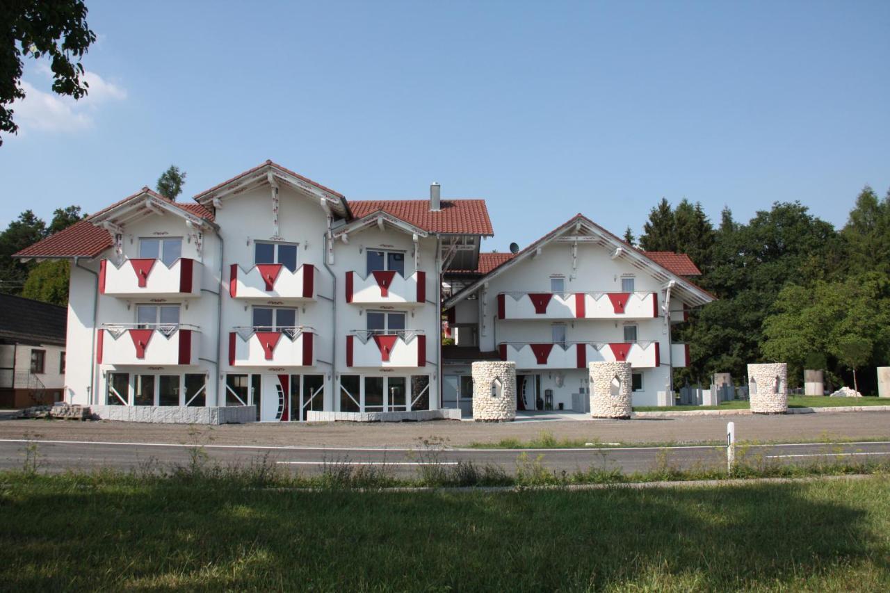 Zum Kreuzritter Aparthotel Wuestenrot Luaran gambar