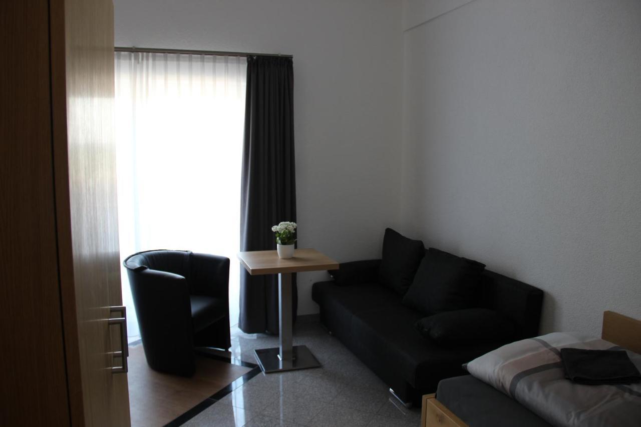Zum Kreuzritter Aparthotel Wuestenrot Luaran gambar