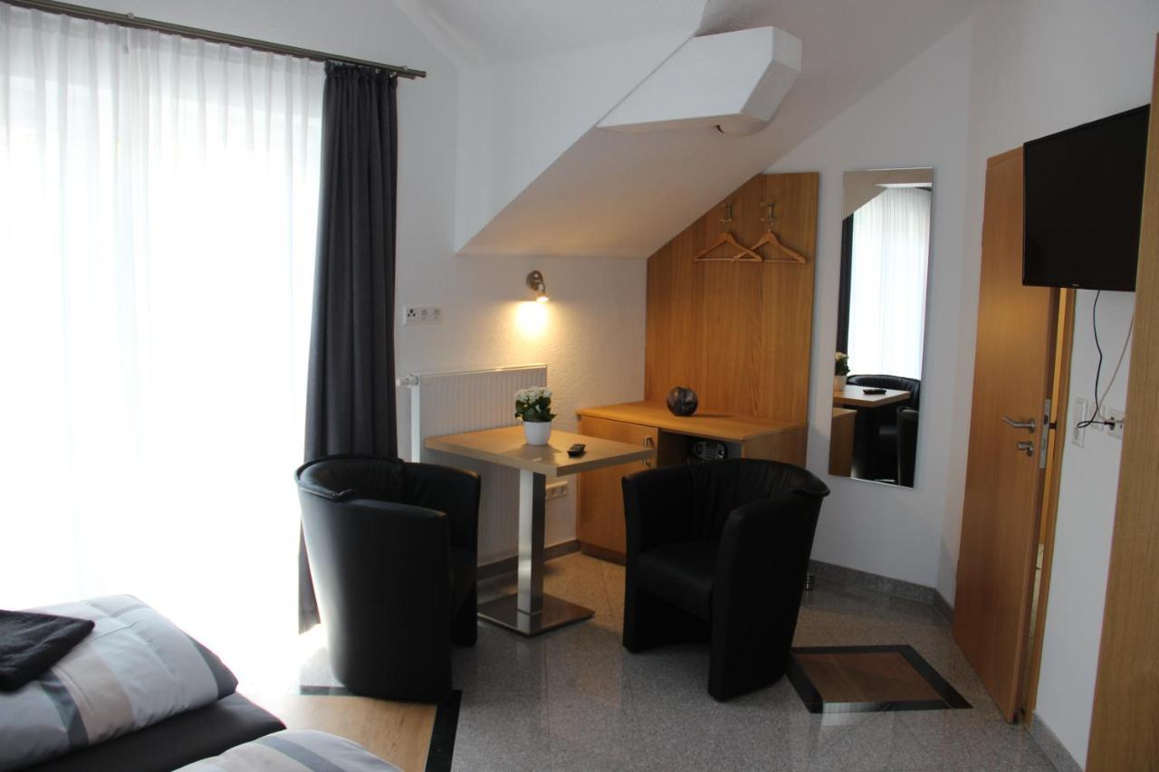 Zum Kreuzritter Aparthotel Wuestenrot Luaran gambar