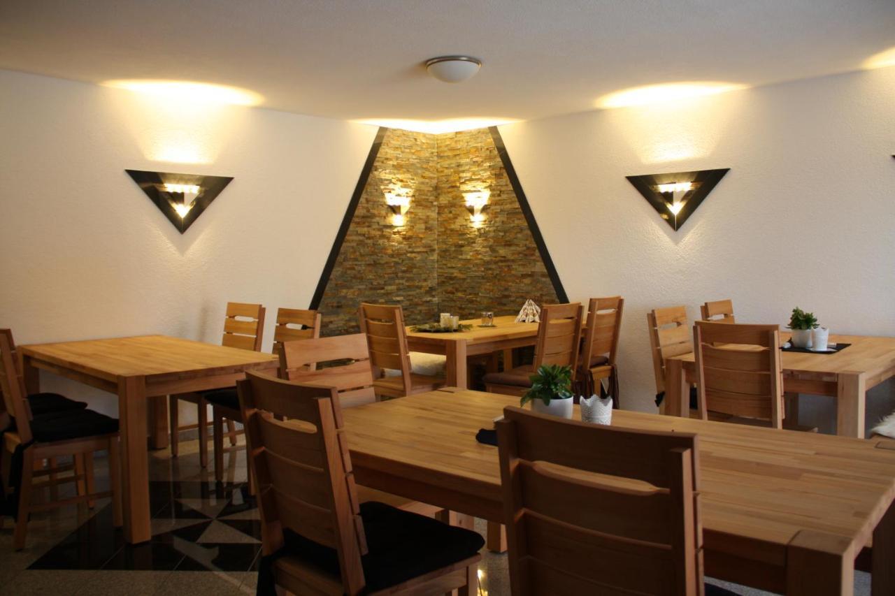 Zum Kreuzritter Aparthotel Wuestenrot Luaran gambar